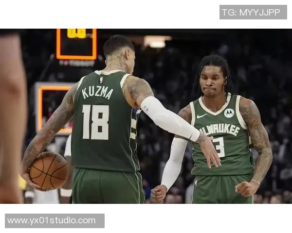 雄鹿队主场之战，轻松击败对手赢得胜利