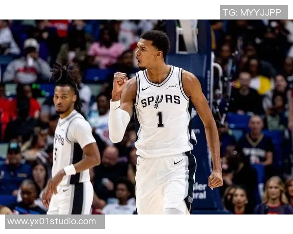 马刺队再胜国王，取得四连胜，展现强大势头